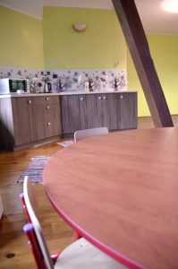 Aneks kuchenny z jadalnią.