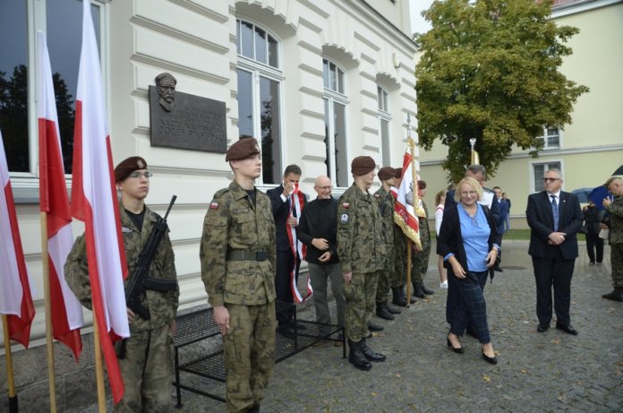 Tablica_JPilsudski_0007