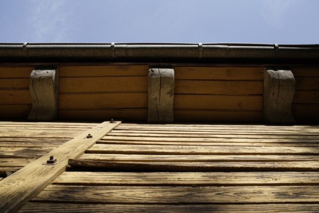 Drewno na nowo, Stowarzyszenie z Siedzibą w Warszawie, Sejny, architektura drewniana, Zuzanna Krzysztofik, Marcin Pawlukiewicz, historia, dziedzictwo kulturowe