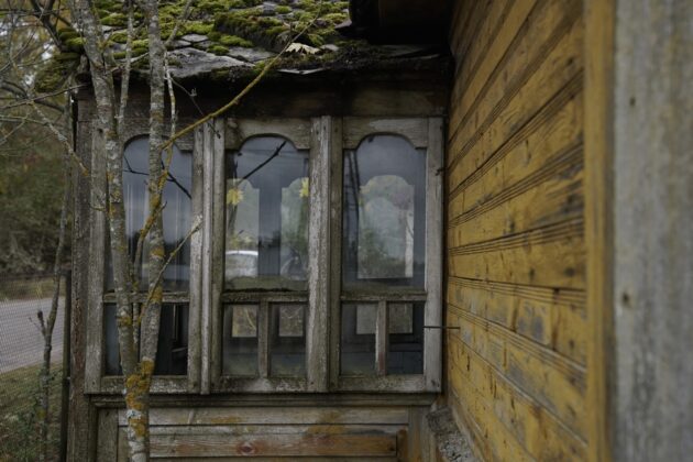 Drewno na nowo, Stowarzyszenie z Siedzibą w Warszawie, Sejny, architektura drewniana, Zuzanna Krzysztofik, Marcin Pawlukiewicz, historia, dziedzictwo kulturowe