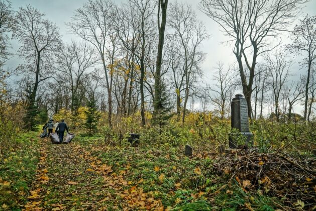 Suwałki, Niebywałe Suwałki, kompleks cmentarzy siedmiu wyznań, Dawid Banach, prawosławie, staroobrzędowcy, Żydzi, muzułmanie, ewangelicy
